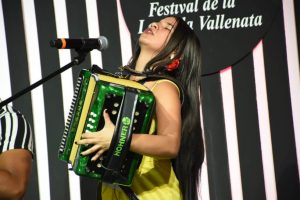 Lee más sobre el artículo Loraine Lara Mercado: la reina del acordeón