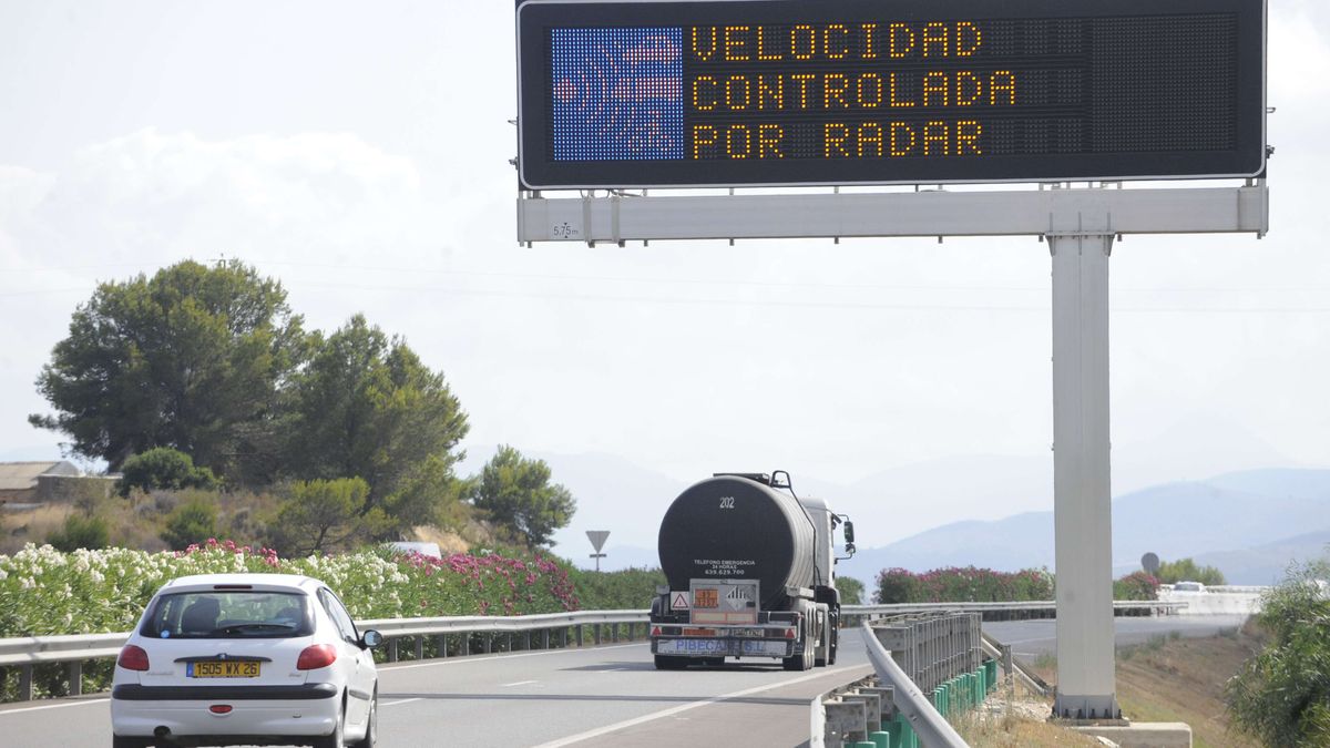 Dos radares de la Comunitat están en el top 10 de los que más multan de España