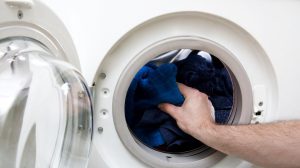 Lee más sobre el artículo Casero o inquilino: quién debe pagar la reparación de la lavadora o la nevera