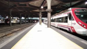 Lee más sobre el artículo Un nuevo AVE permitirá viajar de Valencia a Asturias en 5 horas a bordo del tren