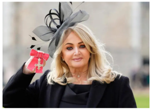 Lee más sobre el artículo ¿Se acuerda de la canción <em>Eclipse total del amor</em>? Su cantante, Bonnie Tyler, está hospitalizada