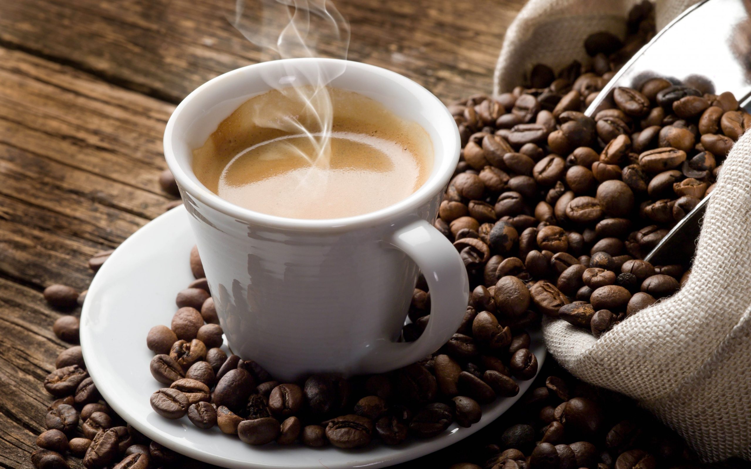 En este momento estás viendo El secreto del café que podría estar detrás de una vida más larga: científicos descubren cómo actúa contra el daño celular asociado al envejecimiento