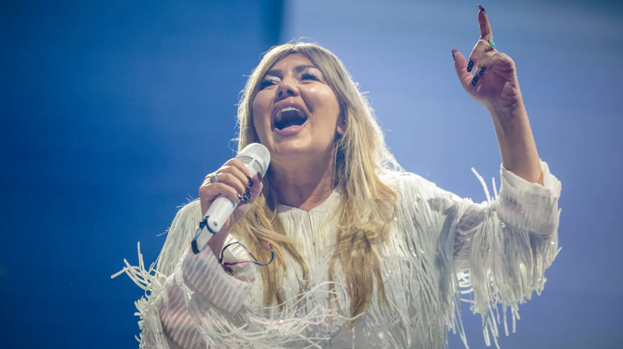 Lee más sobre el artículo La aplaudida reacción de Amaia Montero a las críticas por su físico y su forma de vestir: «Siempre tuve la lengua muy larga y la falda muy corta»